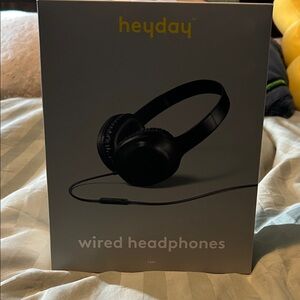 heyday Black Wired On-Ear Headphones